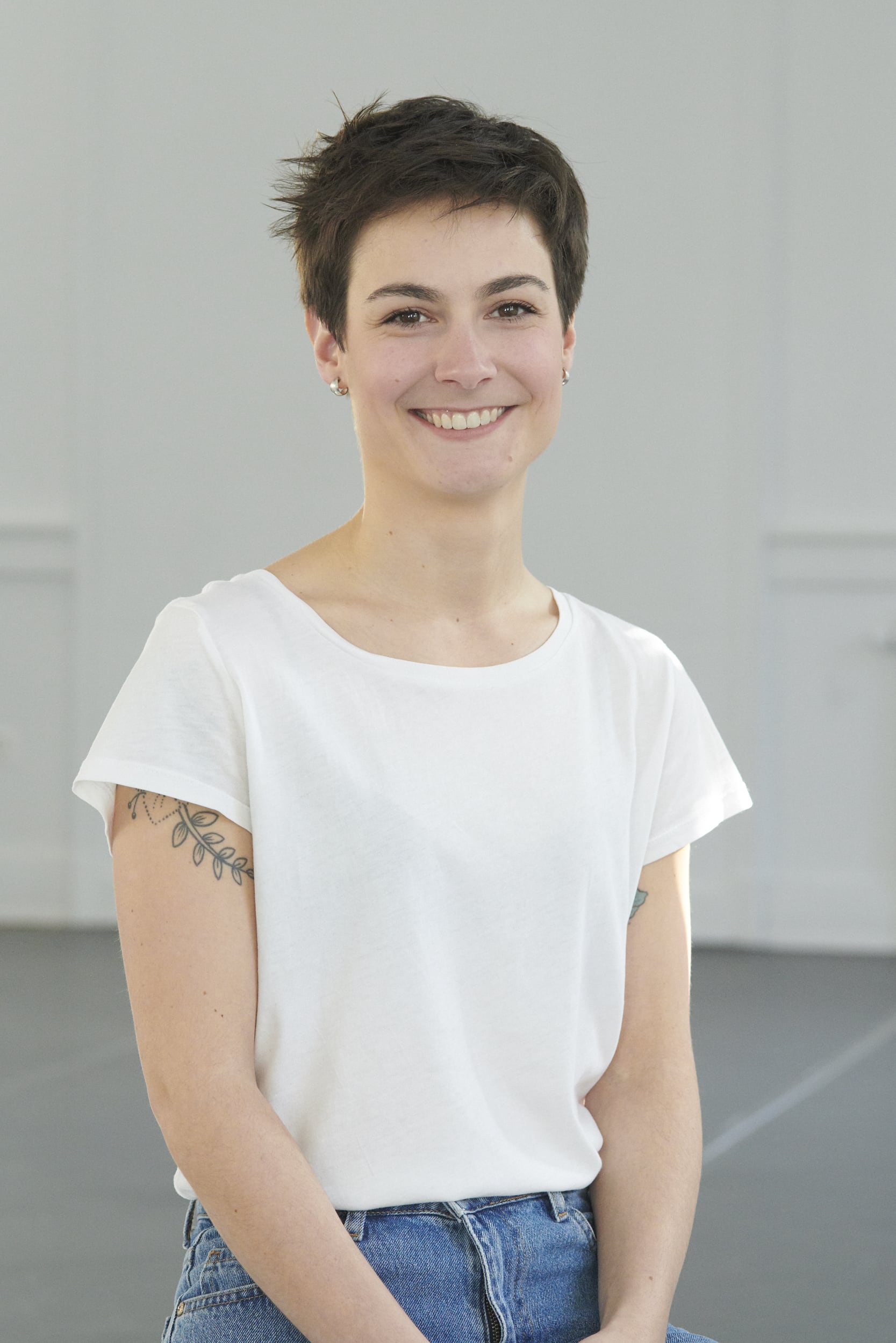 Sara__site Massages_alizée Quinche_web 63 Danse Transition